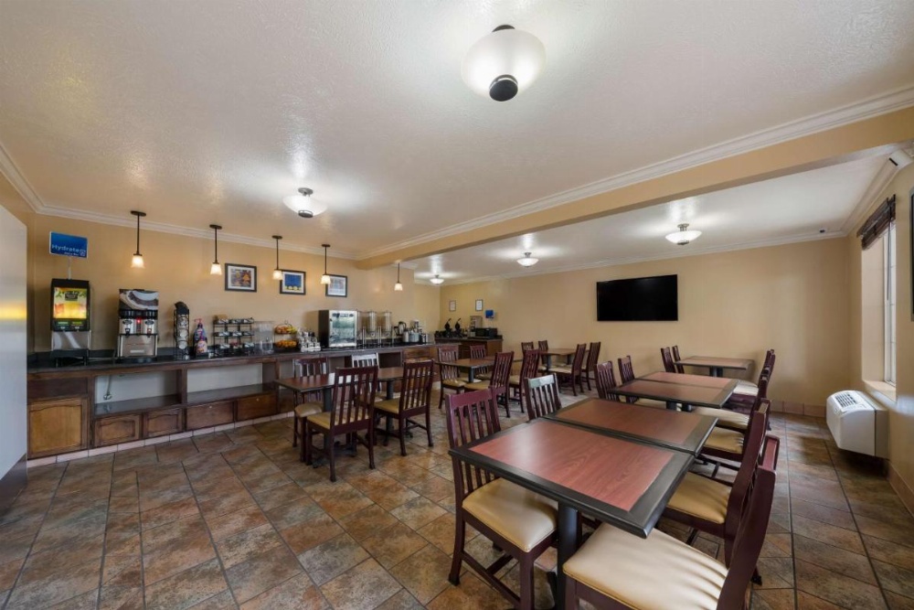  Best Western Salinas Valley Inn & Suites Image 10