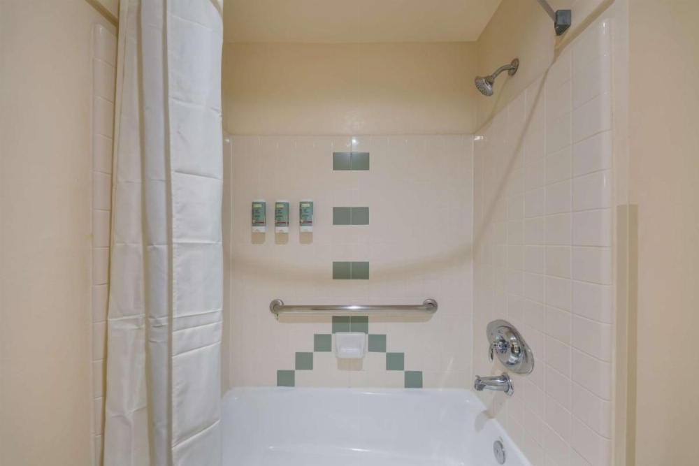  Best Western Salinas Valley Inn & Suites Image 28