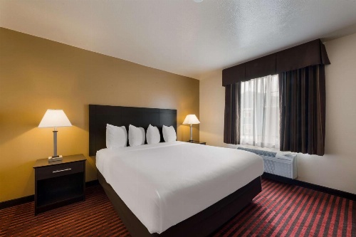  Best Western Salinas Valley Inn & Suites image 3