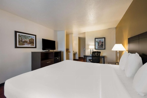  Best Western Salinas Valley Inn & Suites image 32